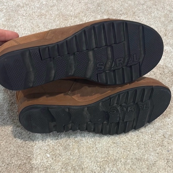 Sorel Tan Suede Chelsea Ankle Booties - Picture 9 of 10